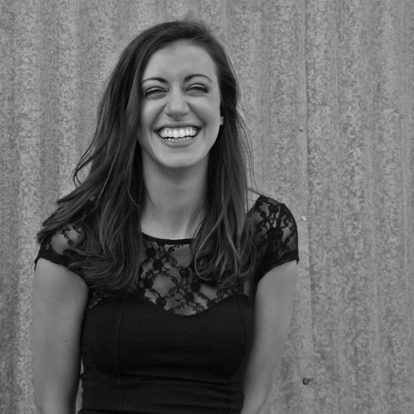 Meet your Posher, Sam - Picture 3 of 8